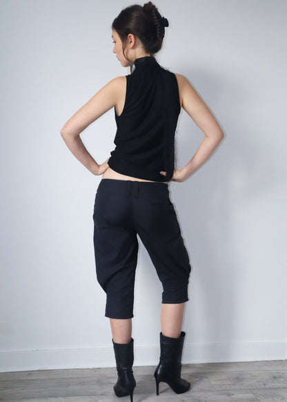 EFFIE CAPRI PANTS