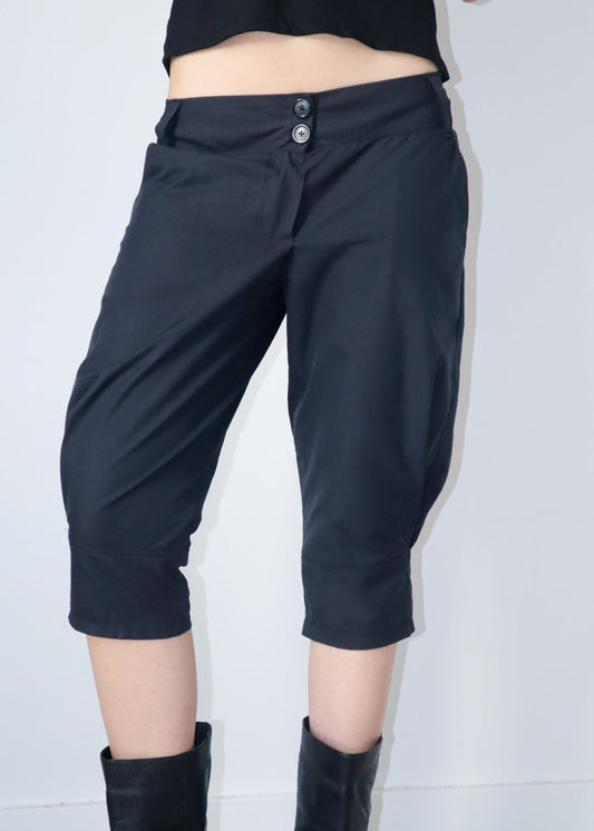 EFFIE CAPRI PANTS