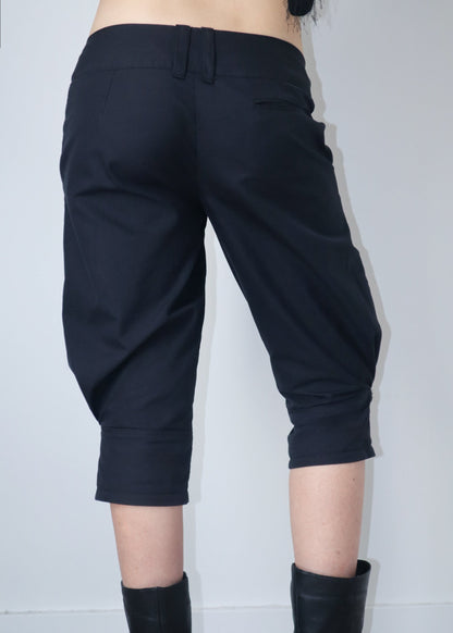 EFFIE CAPRI PANTS